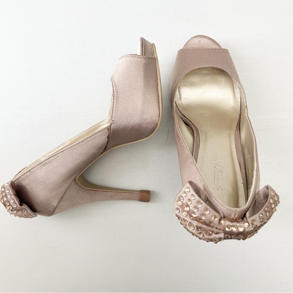 Expression Nude Blush Peep-Toe Satin Platform Heels Rhinestone Bows Size 7 - Picture 9 of 15